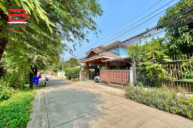 บ้านเดี่ยวหลังใหญ่ ศรีสมาน 4 เนื้อที่ 100 ตรว. ถนนติวานนท์ อ.ปากเกร็ด จ.นนทบุรี