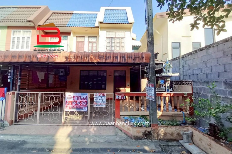 ทาวน์เฮาส์ เนื้อที่ 28.2 ตรว. หมู่บ้าน อยู่เจริญ 1 (คลอง4) ถนนไสวประชาราษฎร์ ตำบลบึงยี่โถ อำเภอธัญบุรี จังหวัดปทุมธานี
